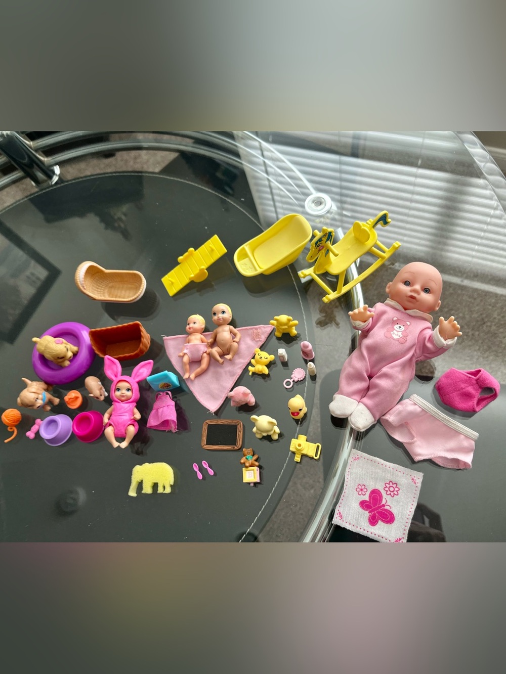 Barbie Baby Dolls & Accessories Mixed Lot Vintage Babies Pets Toys
